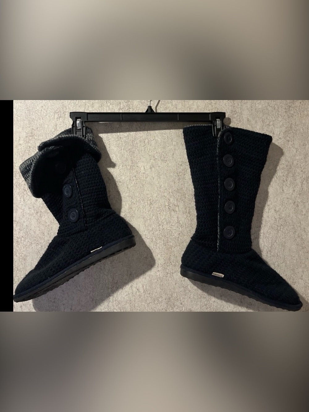 Muk Luks A La Mode Boots Navy Blue Yarn Sherpa Lined Buttons fold down Size 10